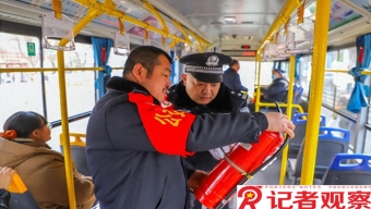 青海省西寧市路面坍塌事件2人已出院 1人仍失聯(lián)