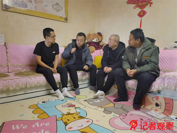 同發(fā)東周窯煤業(yè)公司工會(huì)開展春節(jié)入戶走訪慰問活動(dòng) (3)