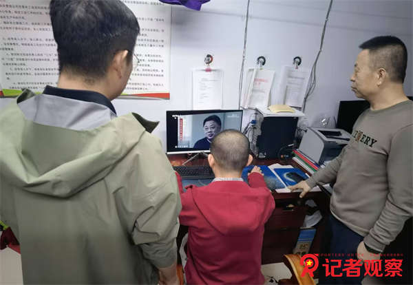 同發(fā)東周窯煤業(yè)公司組織黨員干部觀看警示教育片 (2)