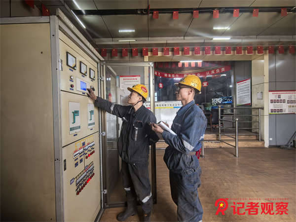 同發(fā)東周窯煤業(yè)公司員工堅(jiān)守崗位保駕護(hù)航企業(yè)發(fā)展 (1)